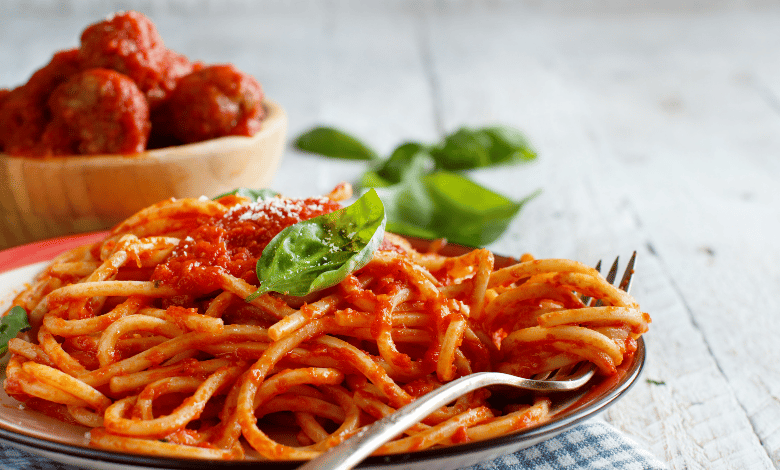 מתכון לספגטי ברוטב עגבניות פשוט וטעים להפליא
